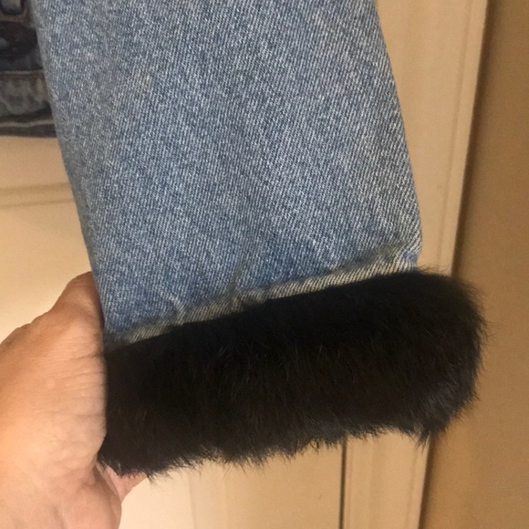Vintage Jean Jacket with faux fur, Medium - Picture 6 of 7